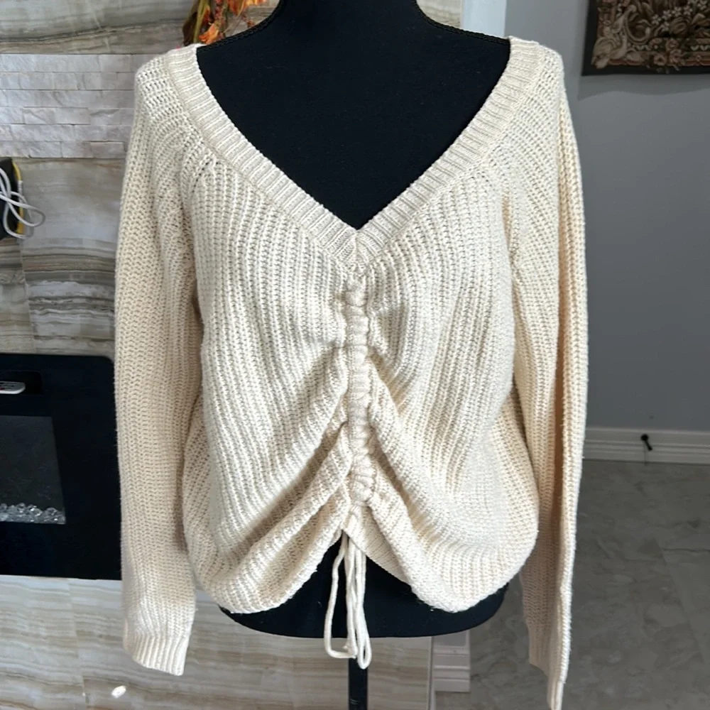 A. Peach Adjustable Ruching Knit Sweater. Size S - Picture 3 of 9